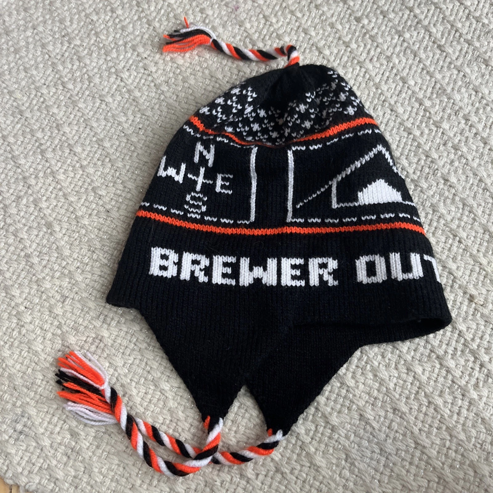 Brewer Outdoor Education Maine Tassel Beanie Hat Cap Knit