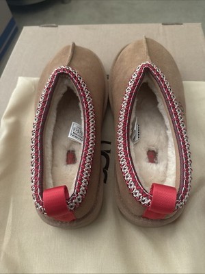 UGG Tazz Chestnut Suede Shoes for Women - Size US 9 - Brown