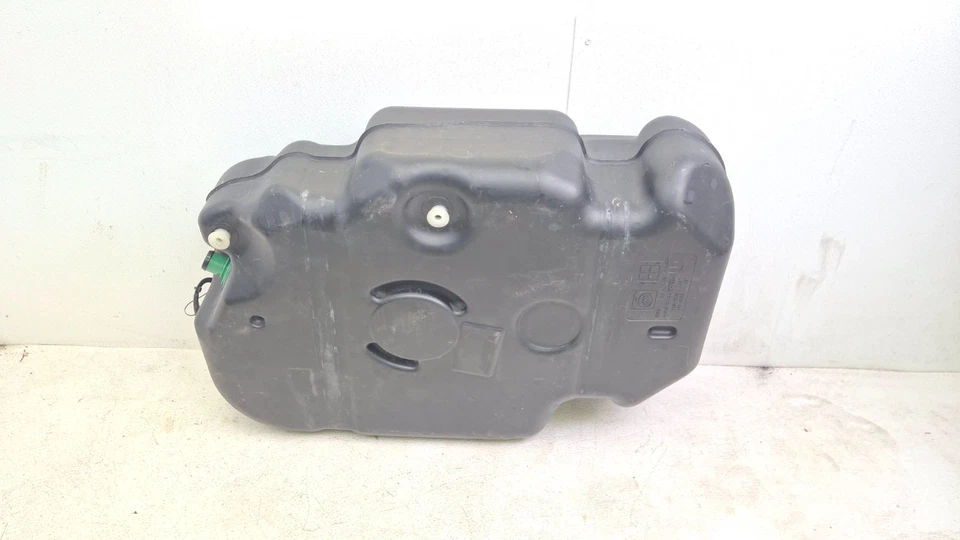 2017-2024 Chrysler Pacifica FWD Fuel Tank Assembly Gas  Tank 3.6L OEM 68320183AB - Image 4 of 4