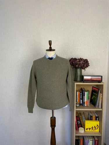 Private White V. C. Khaki Cashmere Crew Neck Rib-Knit Raglan Shoulder Sweater M