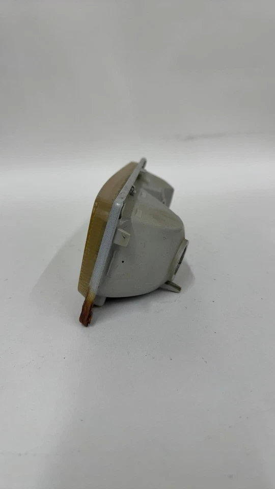 1990-93 Chevrolet 3500 пикап LH парковка лампа поворотник 16511909 - Изображение 4 из 4