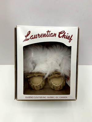 Laurentian Chief- Eugene Cloutier - Deer Tan Baby Infant Moccasins Size 2 NIB