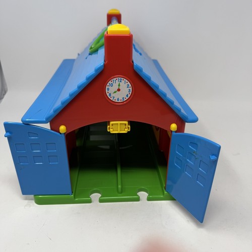 Vintage Mattel My First Thomas - Thomas Deluxe Track & Station Set - Picture 9 of 11