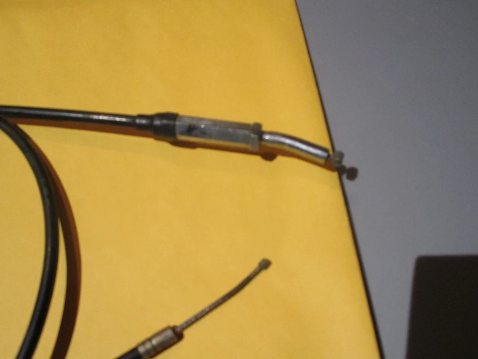 74 75 KAWASAKI F11 1973 NOS cable estrangulador de arranque parte # 54017-048  Foto 2 de 3