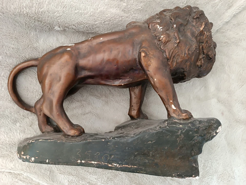 Sculpture Lion Aux Aguêts Foucher D après Bronze - Photo 2/4
