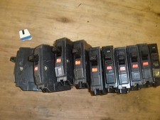 LOT OF 10 SQUARE D 20 AMP BREAKERS FREE SHIPPING