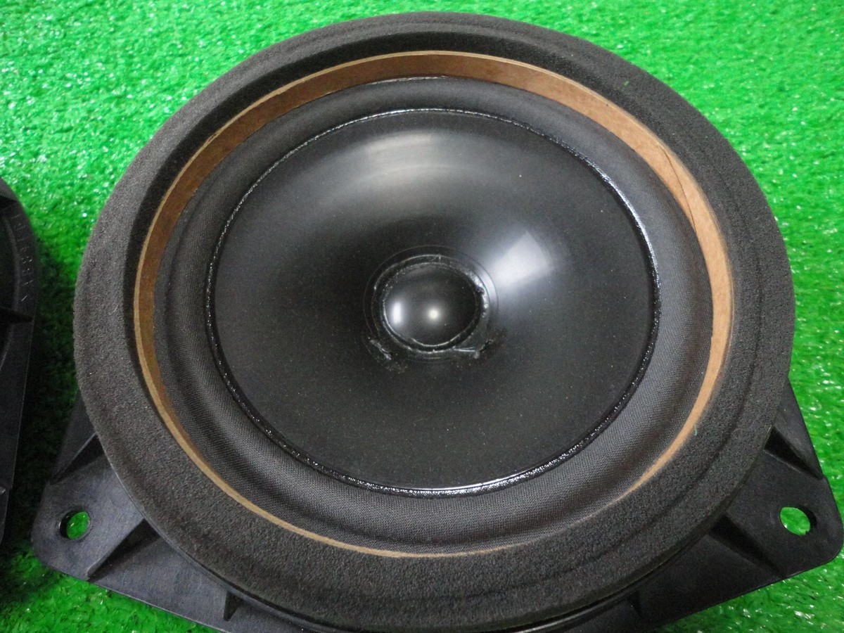 ミュージック OTO TOYOTA Mark II GX100 JZX100 Genuine Audio Door Speaker Front LH RH