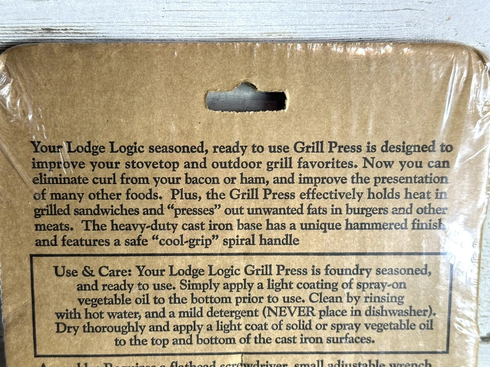 Prensa de parrilla Lodge de hierro fundido de alta resistencia agarre frío mango espiral 6-3/4" x 4-1/2" Foto 3 de 4