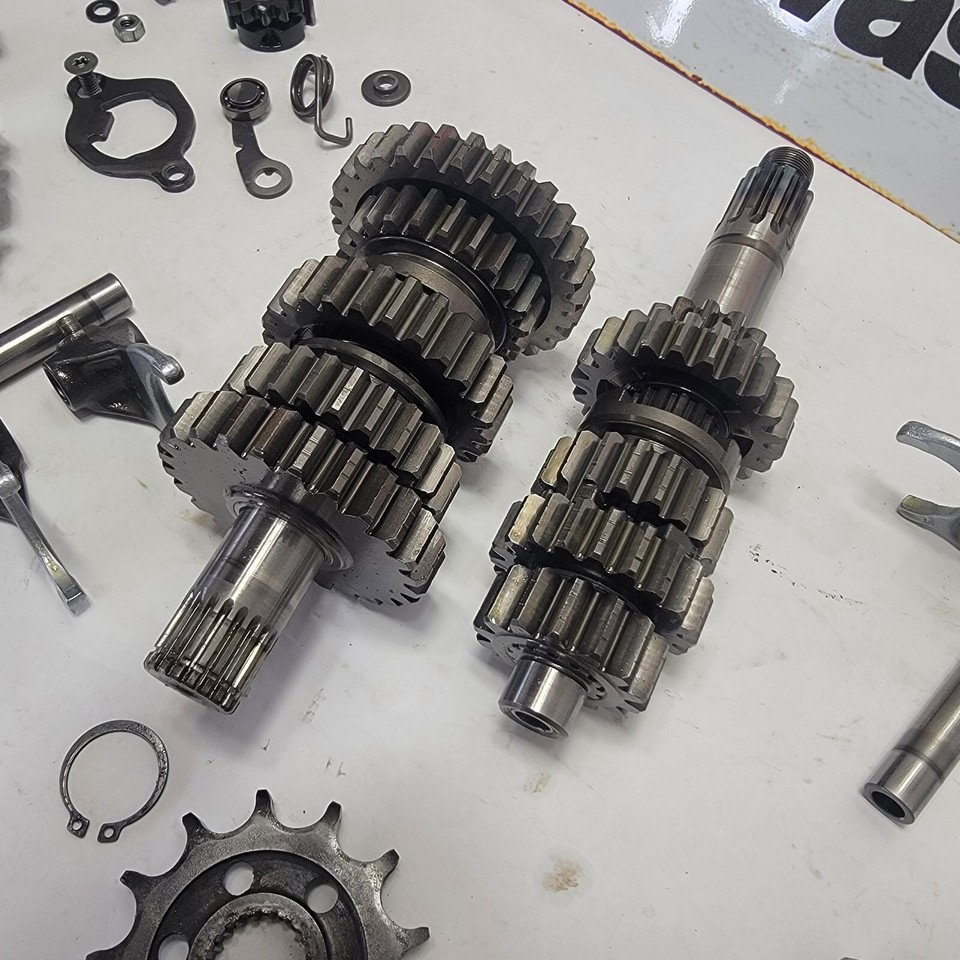 2007 20072008 KAWASAKI KX250F ENGINE TRANSMISSION FORKS GEARS SHIFT SHAFT DRUM eBay