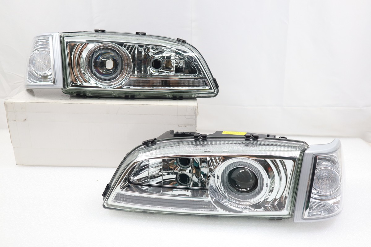 n*i様 ボルボ S70 ヘッドライトセット　プロジェクタータイプ C70 S70~96 97~00-Sedan Projector Glass Headlight & Corner