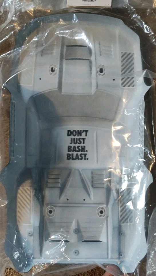 ARRMA AR406144 SENTON 6S BLX Painted Body Black/Green ARAC3409 Car/Truck Bodies - Image 4 of 4