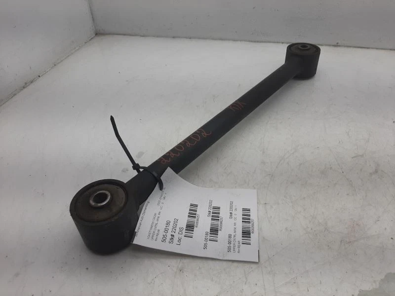 Верхний рычаг управления задний без уровня воздуха 02-06 GMC Envoy XL 15098152 - Изображение 3 из 4