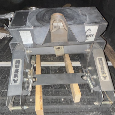 #ad Husky Towing 26KW Fifth Wheel Hitch For 2011 22 Ford F250 F350 with Prep Package $800.00