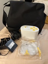 Medela Pump In Style MaxFlow Electric Breast Pump Motor/chargers  Tubing  Case