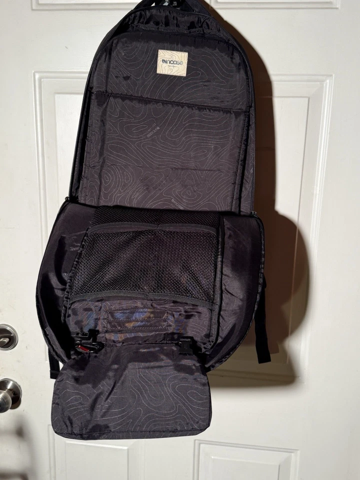 Mochila para portátil Incase ICON Foto 4 de 4