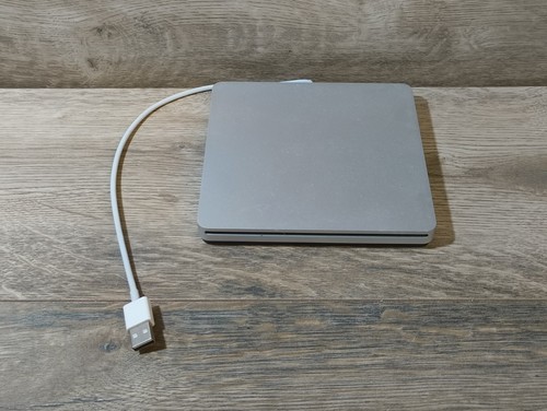 Genuine Apple USB SuperDrive DVD Re-Writer - Silver (MD564ZM/A) A1379