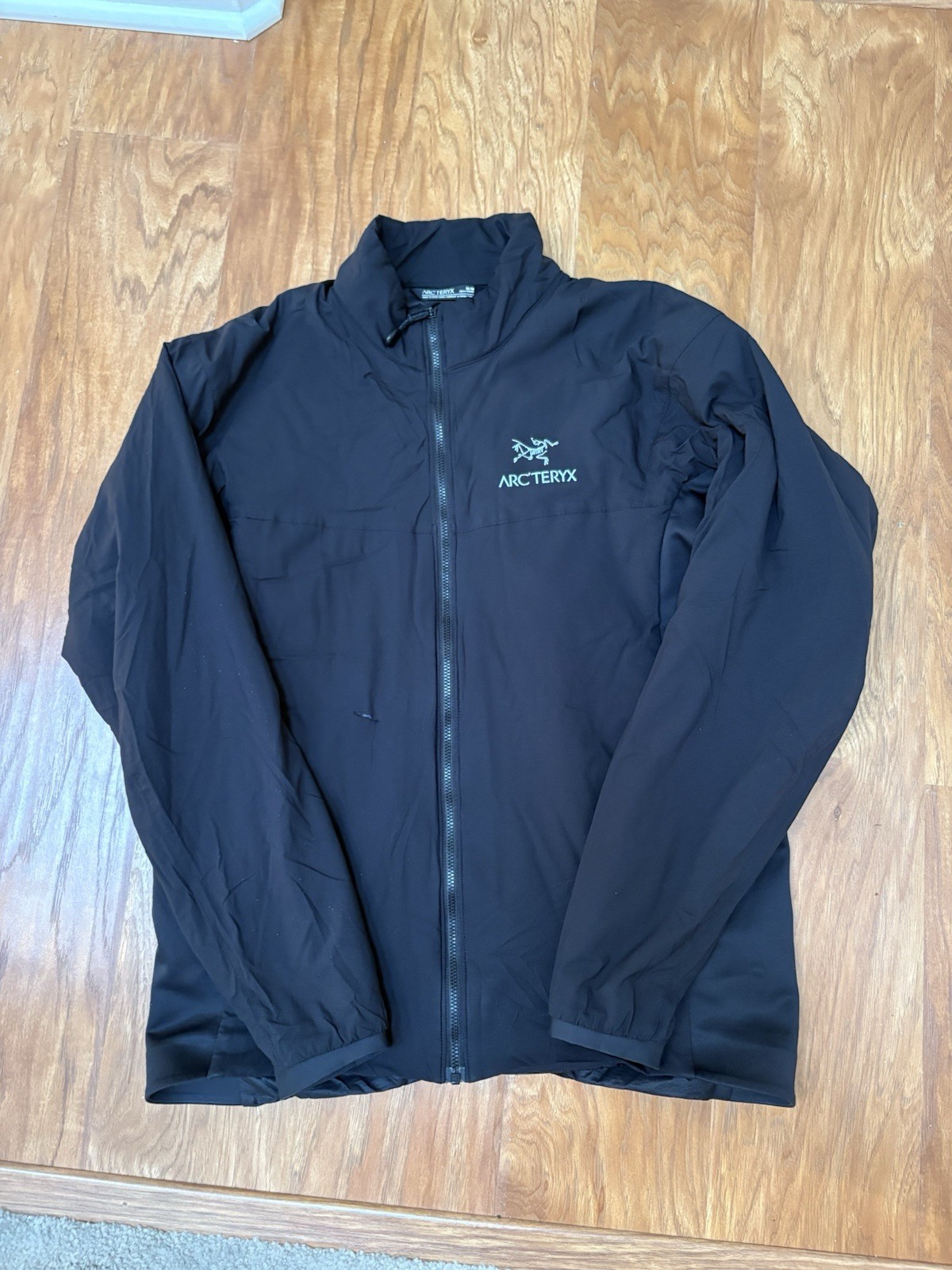 Arc'teryx Atom Jacket Medium Black - image 1