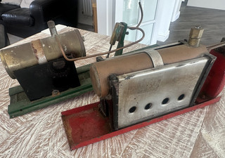 VINTAGE LIVE STEAM MARINE MOTORS X2 ZUM RESTAURIEREN ODER ERSATZTEILE 1 VIELLEICHT EIN MAMOD