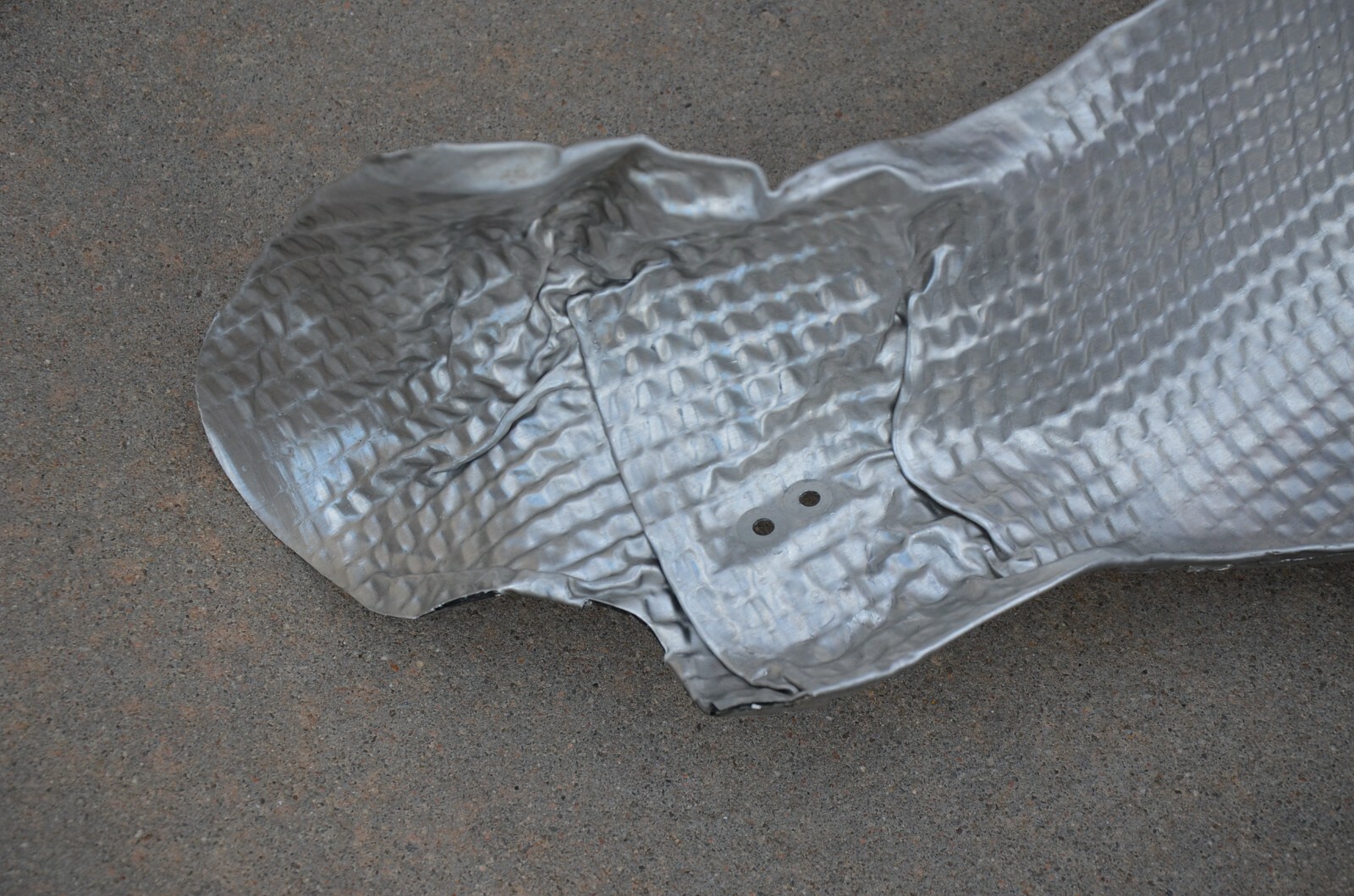 2016-20 Aston Martin DB11 Underbody Exhaust Muffler Heat Shield Tin Cover OEM