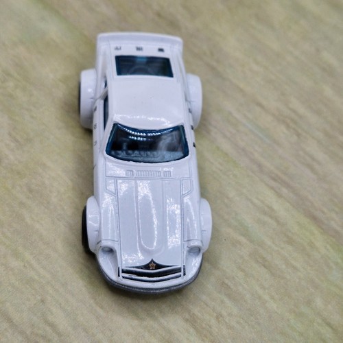 Hot Wheels Nissan Fairlady Z 1/64 Diecast Model Car (19) Excellent Condition - Picture 5 of 6