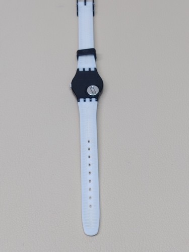 Vintage SWATCH Watch "Collar Girl" LB169 Ladies 2009 Black White Bowtie Tuxedo - Picture 5 of 12