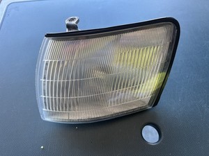 90-94 LEXUS LS400 OEM Corner Turn Signal Parking Light Lamp - LEFT DRIVER SIDE