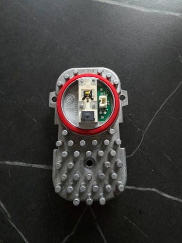 BMW 4 F32 F33 2017 Benzin LED-Vorschaltgerät2 1305715084 135kW GENUINE SAC3891