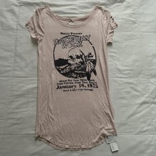 NWT Pink and black MOUSSY Raceway Rock top