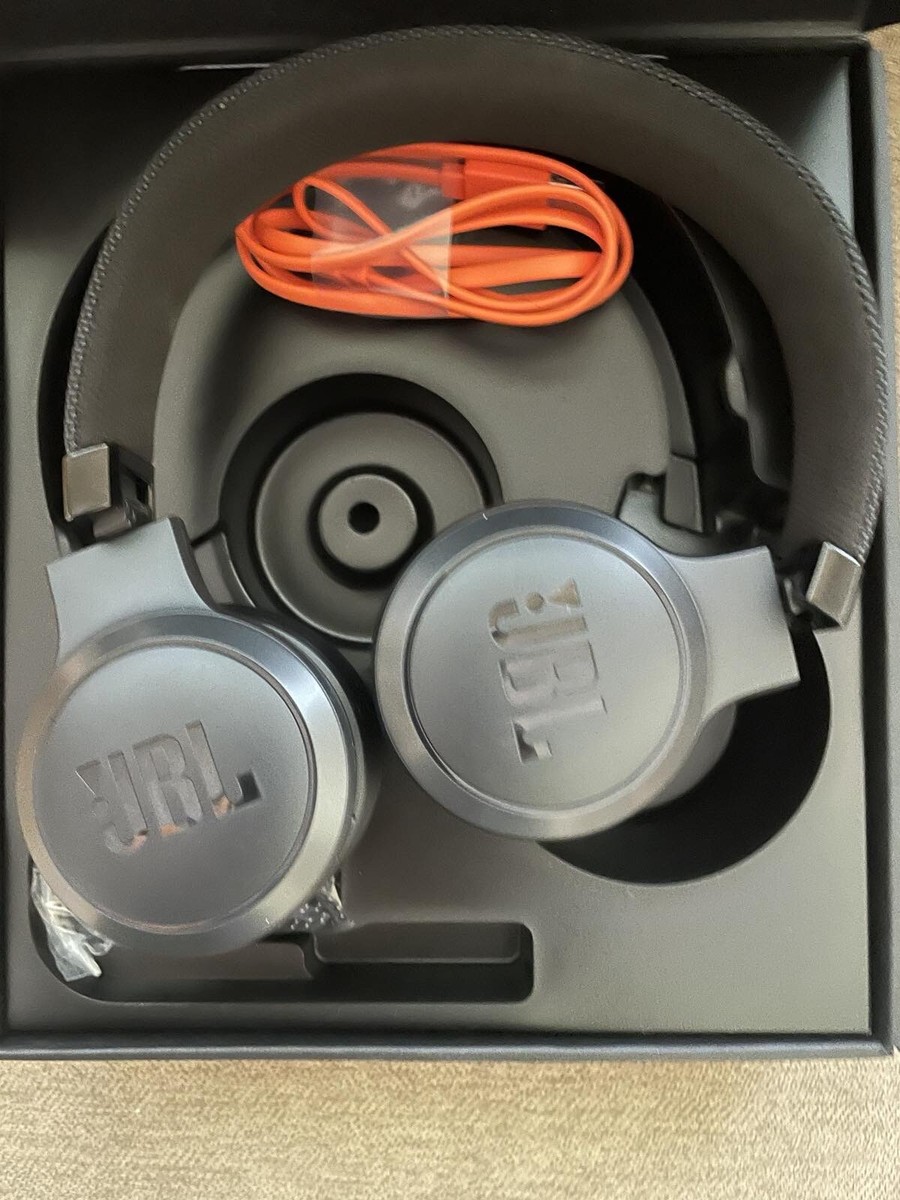 JBL Live 400BT On-Ear Wireless Headphones Black Harman New Sealed