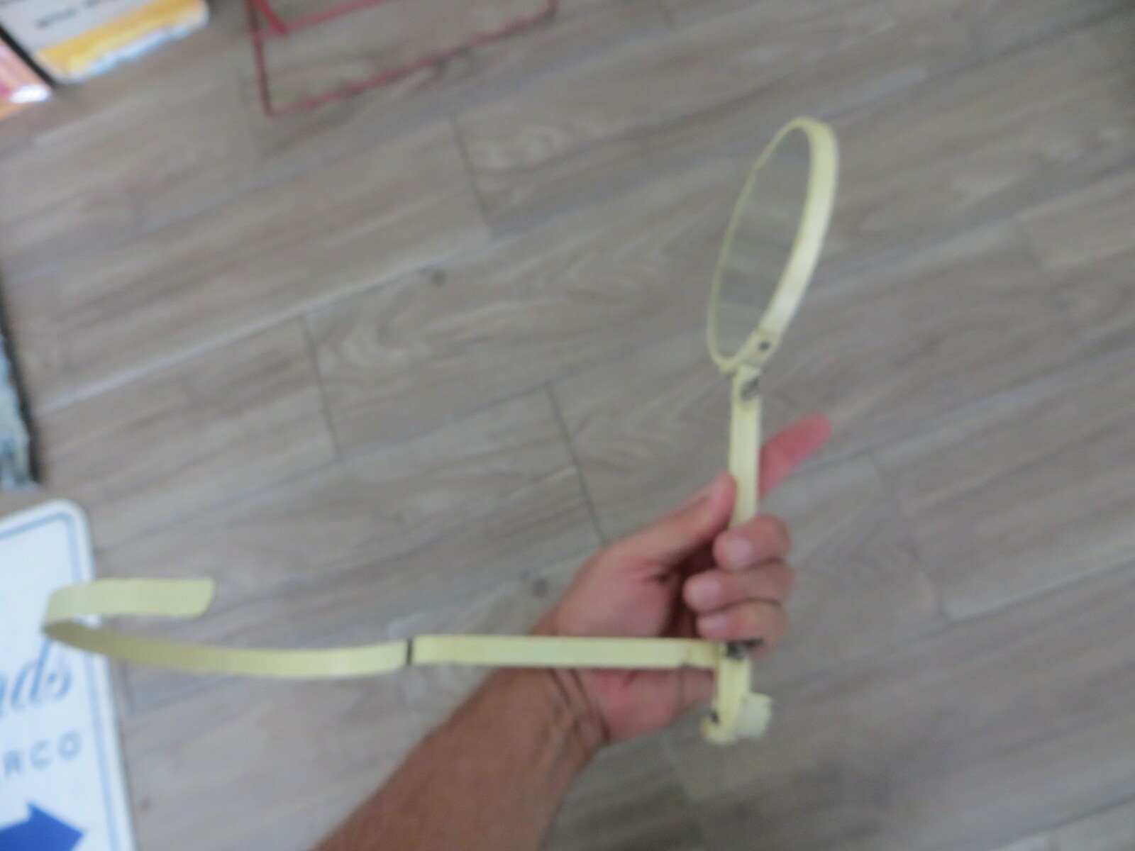 flip open neck brace dentist or barber hair stylist fold up double sided mirror