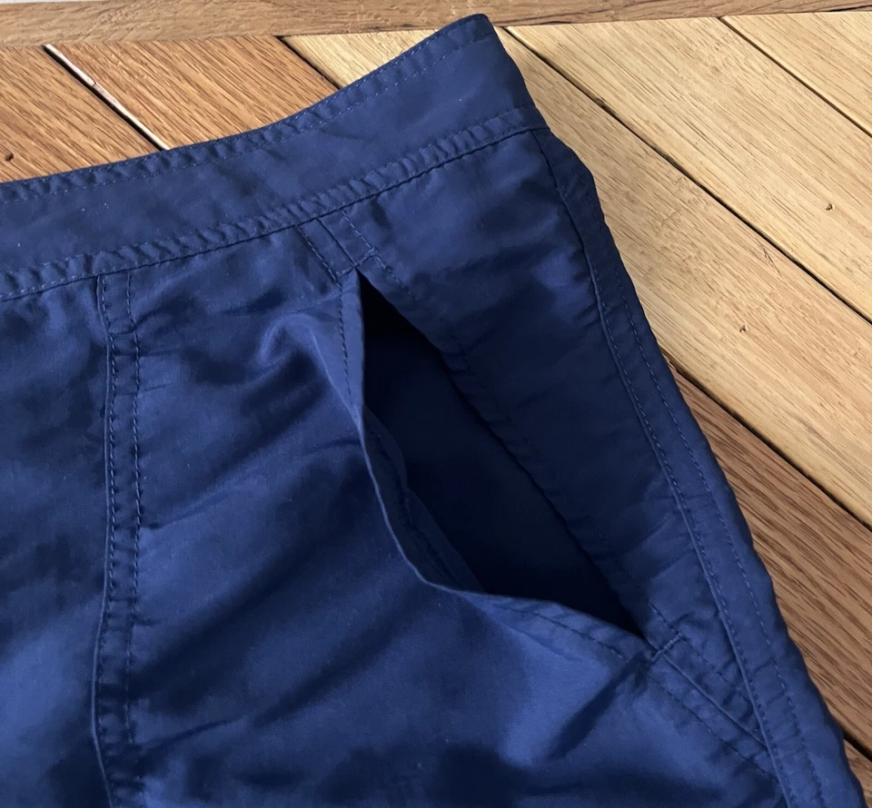 Pantalones Cortos Guy Harvey Para Mujer Talla 12 Azul Marino Exterior Bolsillos Repelentes al Agua 4.5" Foto 4 de 4