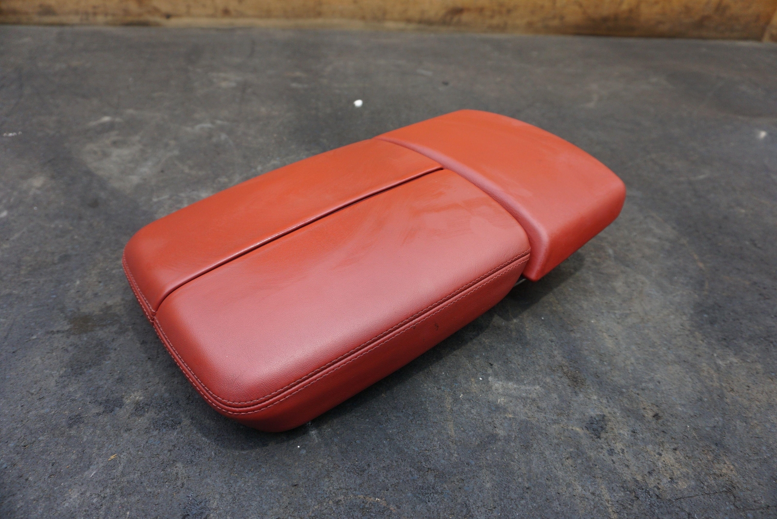 Front Center Console Armrest Assembly Hotspur 36A864207 Bentley Bentayga 16-20