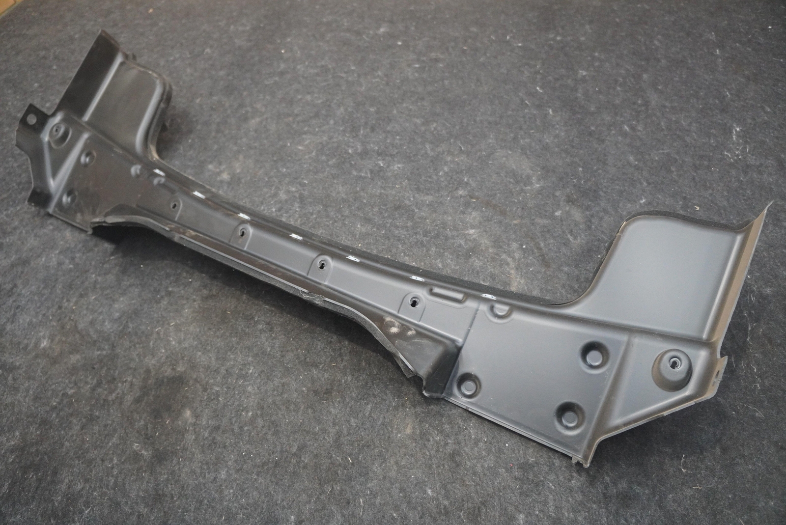 Rear Center Convertible Roof Crossmember Cover Box Lamborghini Huracan Spyder