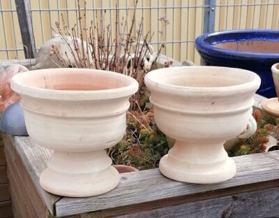 2-er Set rustikale Pflanzschalen ø 23 cm aus Terracotta Blumentopf Pokal Garten