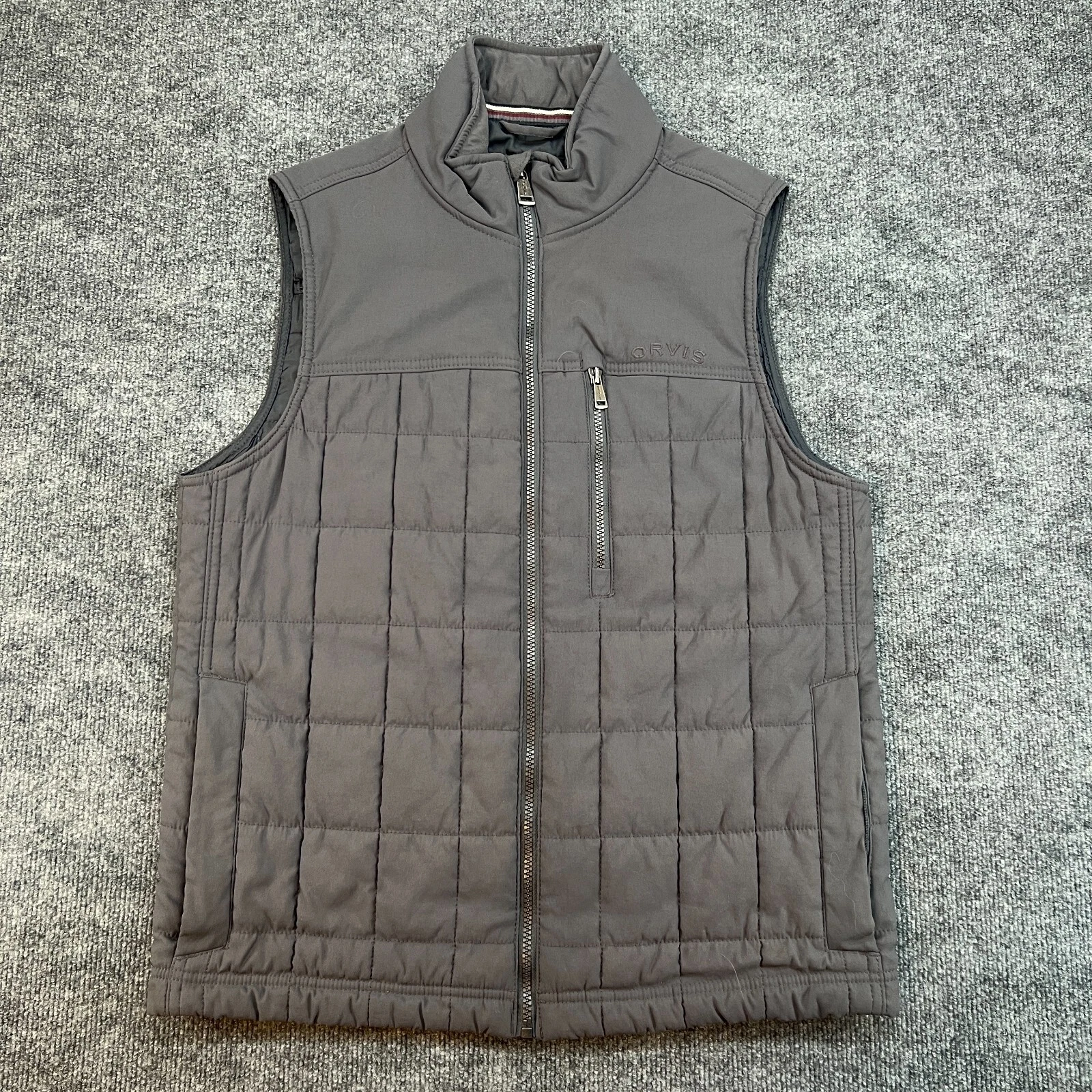Orvis Vest Mens Small Black Quilted Full Zip Insulated W/Pockets Hiking Fishing