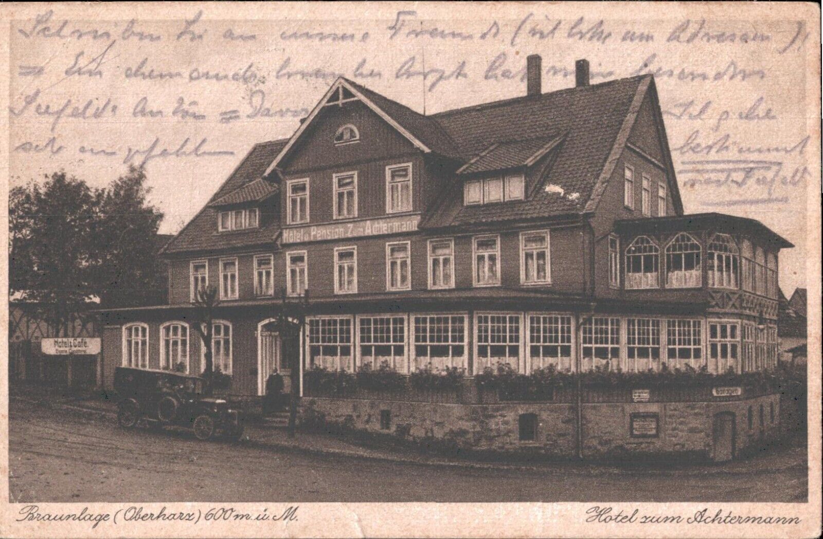 Foto 1 di 2