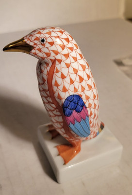 Herend - Penguin on Ice Floe - Rust Fishnet w 24K gold -Mint