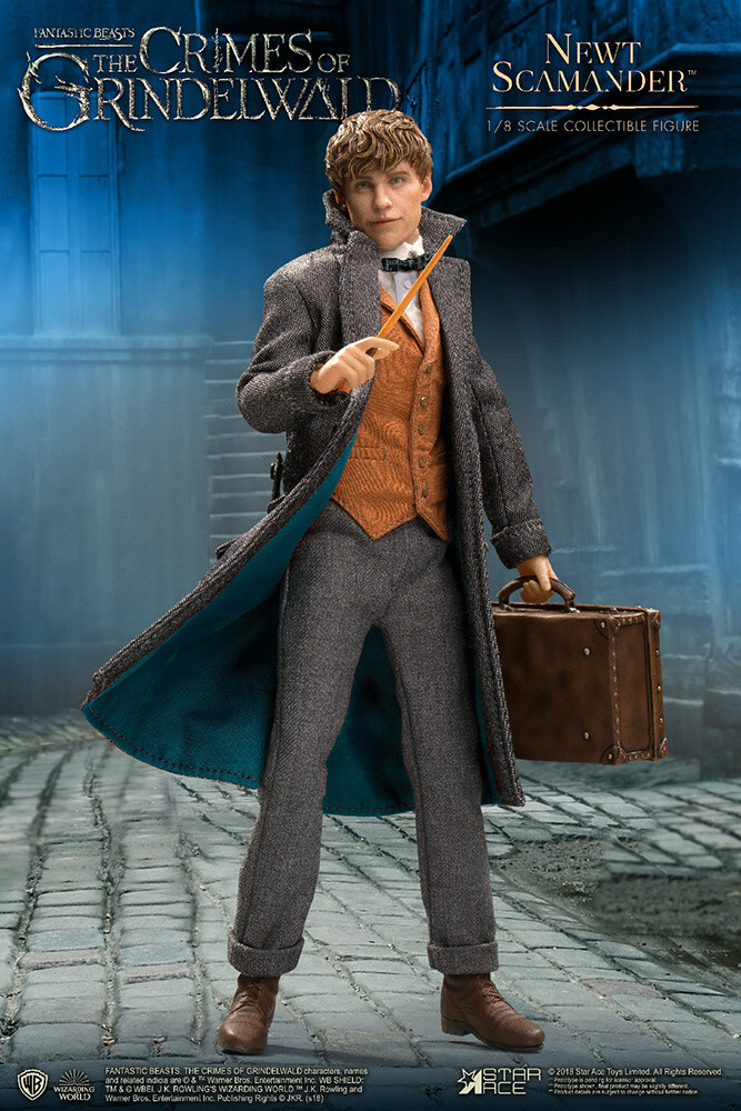 Figurine Norbert Dragonneau 23cm collection Fantastic Beasts 2
