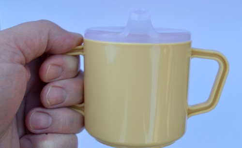 Henleys Drinking Cup Beaker Mug Sippy 260ml Easy Grip Handles Anti Splash Sprout - Picture 3 of 4