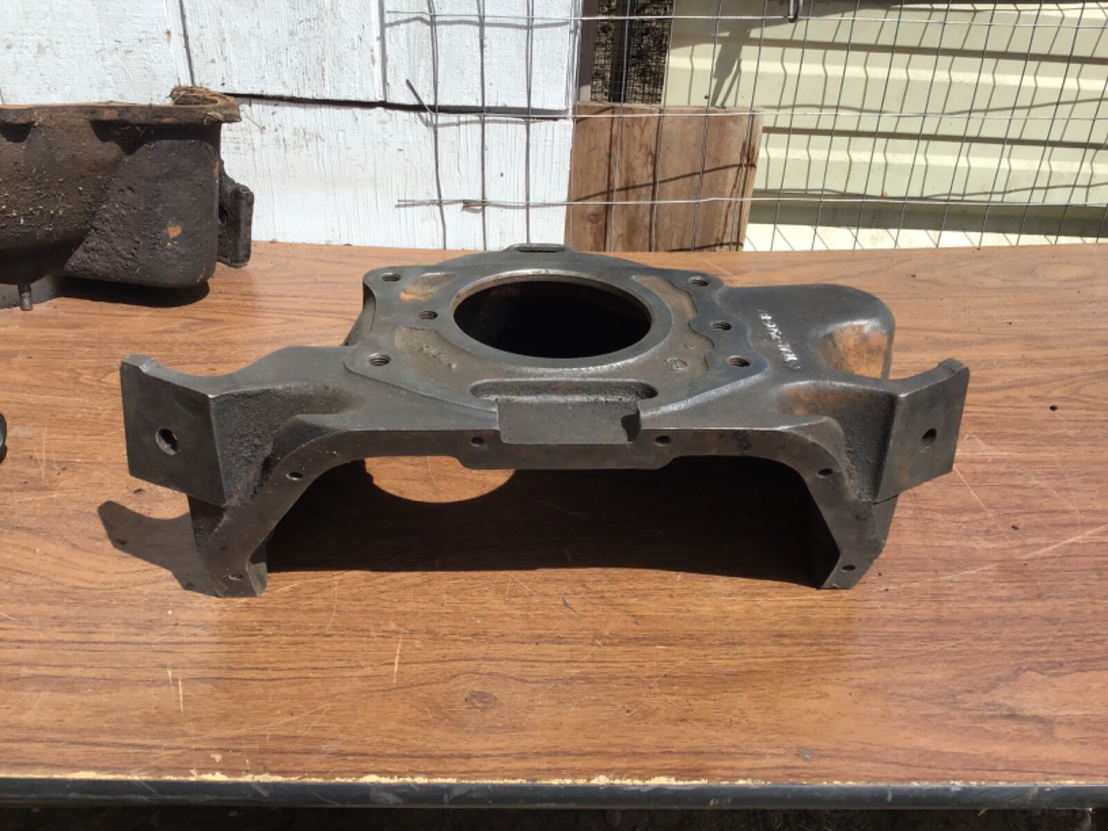 FORD Y BLOCK TRUCK BELL HOUSING TCAL7505B 292 312 4E15 May 15, 1964
