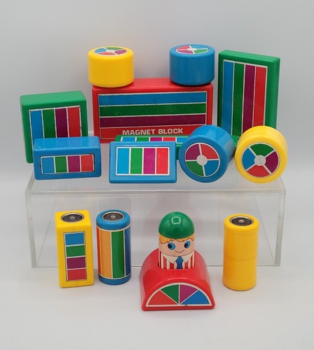 Vintage 1980s Hilco Magnetic Building Blocks Toy 15 Piece Lot / Car + Person VG* - Picture 3 of 13