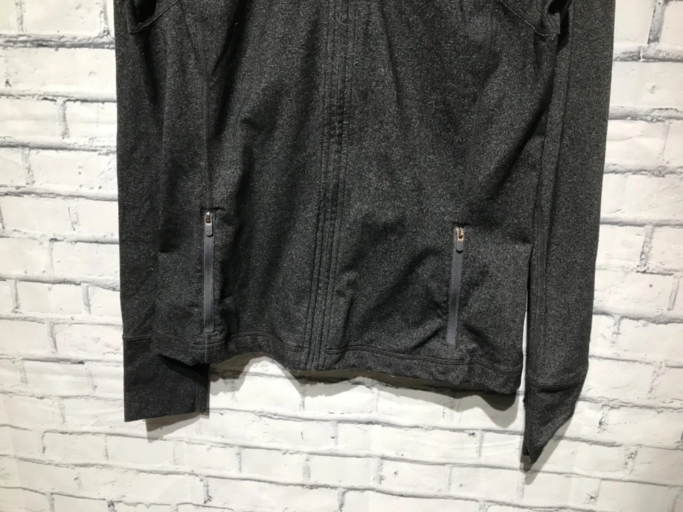 Chaqueta deportiva Gap Fit, M, negra con cremallera, bolsillos con cremallera Foto 3 de 4