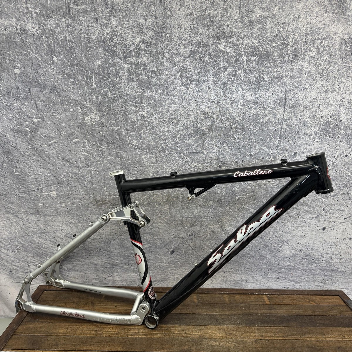 salsa アラカルト フレーム oldmtb レア ホイールサイズ26 濃紺 Vintage Salsa Caballero MTB Frame 17.5in Black Aluminum 26in 135mm