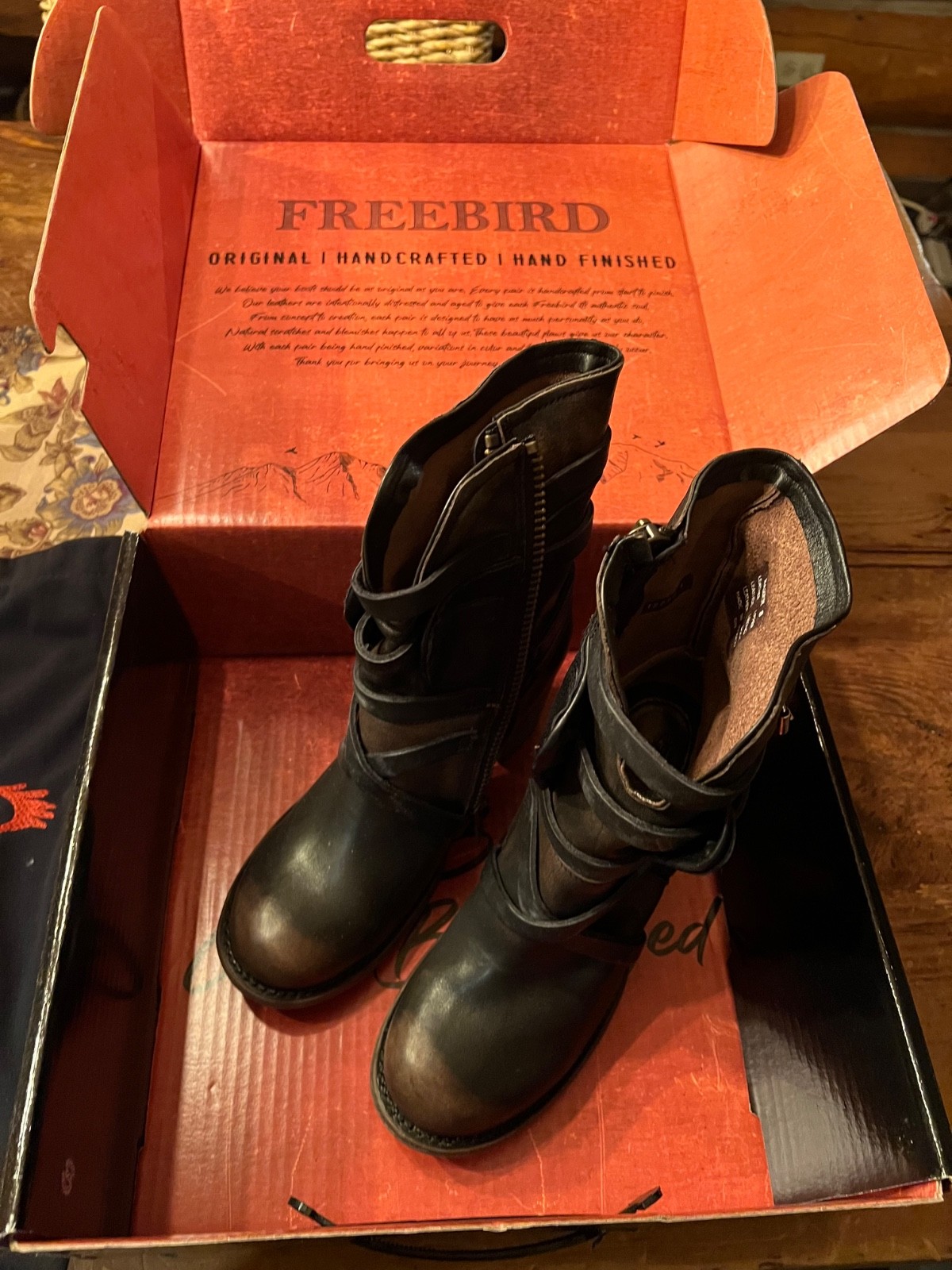 Freebird by Steven Baker Women's Cognac Leather Ankle Boots Side Zip Boho Size 8