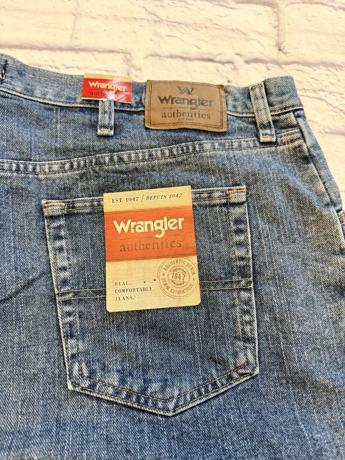 Wrangler Authentic Men’s Size 46 Denim Blue Jean 10” Inseam Shorts, NWT image 3