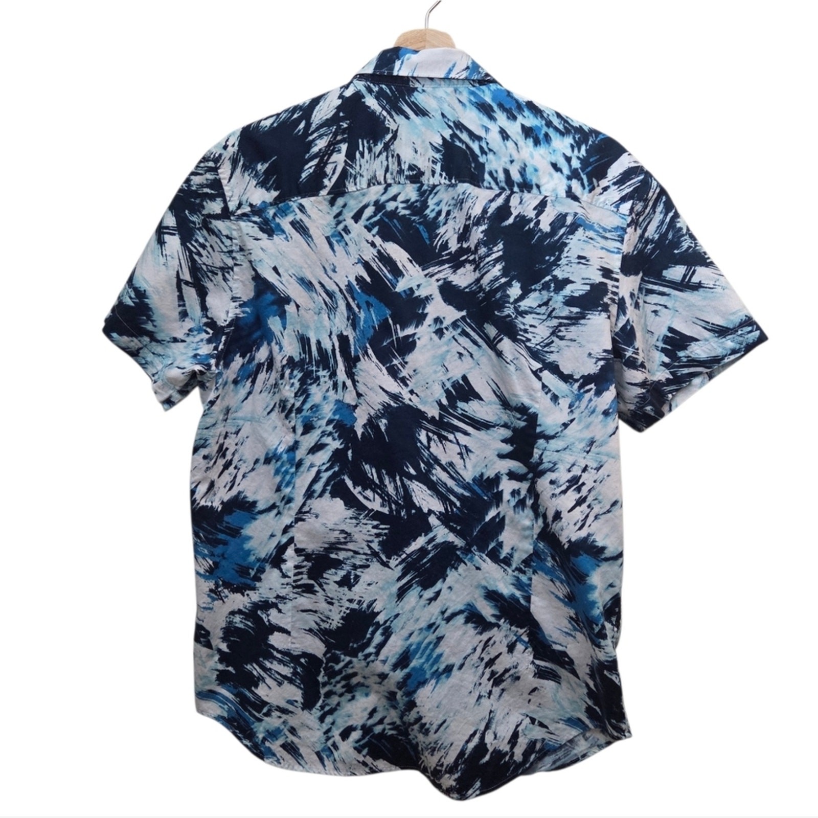 Calvin Klein LARGE Abstract Pattern Short Sleeve … - image 3