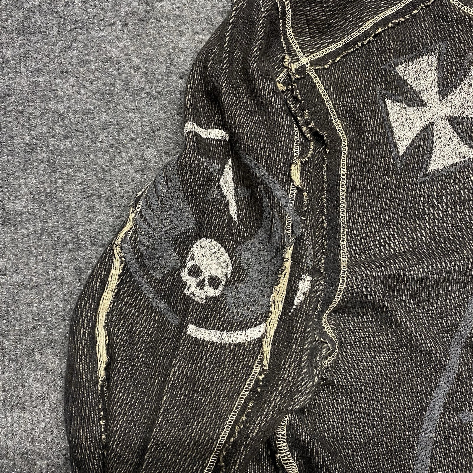 Affliction Reversible Double Sided Long Sleeve Th… - image 4