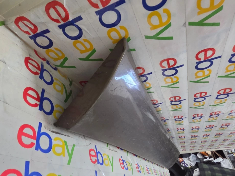 09-17 TOYOTA VENZA PORTA DIANTEIRA ESQUERDA ACABAMENTO MOLDURA DRIVER FABRICANTE DE EQUIPAMENTO ORIGINAL MARROM 4U2 DANIFICADO - Imagem 3 de 4