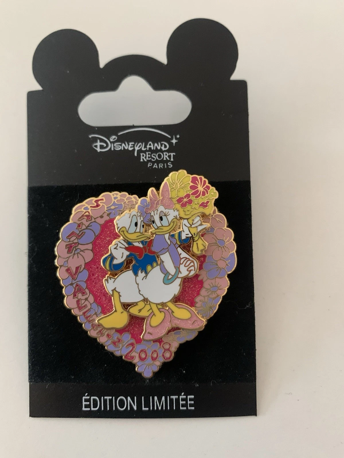 Disneyland Paris Donald and Daisy Duck Valentine’s 2008 Pin Badge LE 396/600