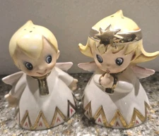 Vintage Lefton Christmas Boy And Girl Angel Salt & Pepper.  #2307. Excellent!